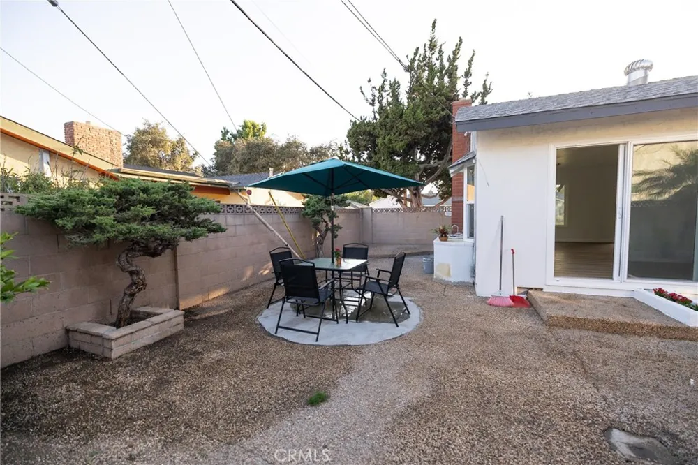 1922 Meriday Santa Ana, CA 92706