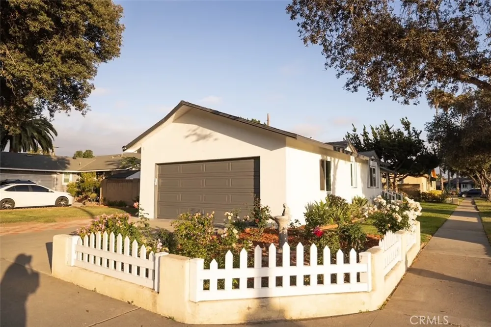 1922 Meriday Santa Ana, CA 92706