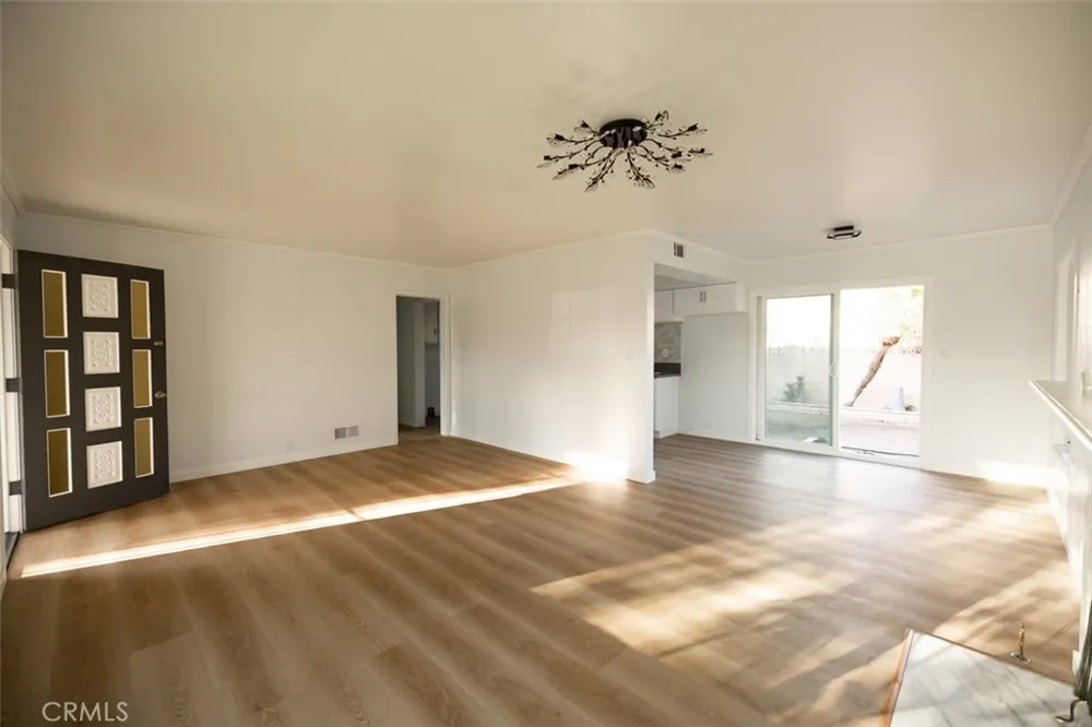 1922 Meriday Santa Ana, CA 92706