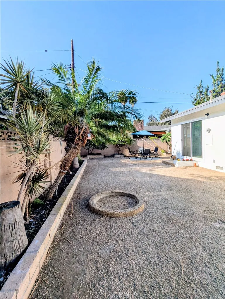 1922 Meriday Santa Ana, CA 92706