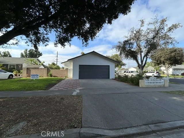 1922 Meriday Santa Ana, CA 92706