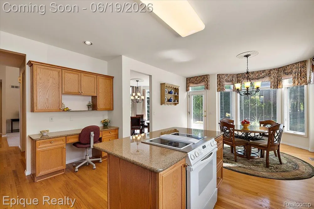 5675 Golf Pointe Drive Clarkston City, MI 48348