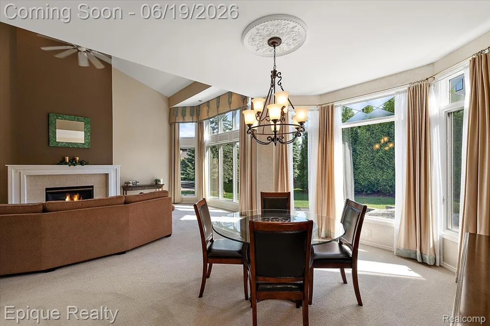 5675 Golf Pointe Drive Clarkston City, MI 48348