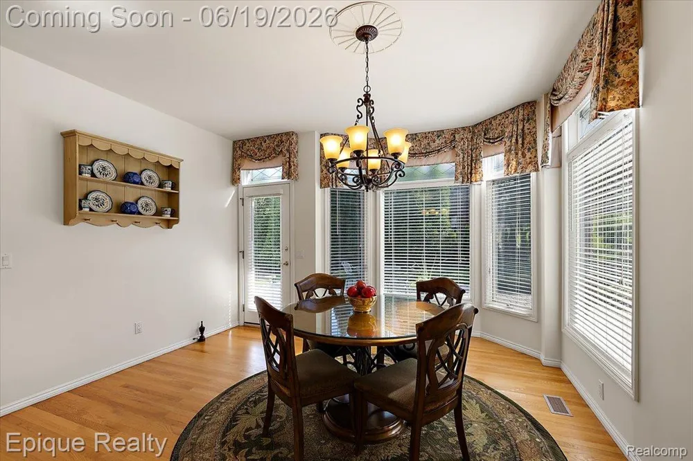 5675 Golf Pointe Drive Clarkston City, MI 48348