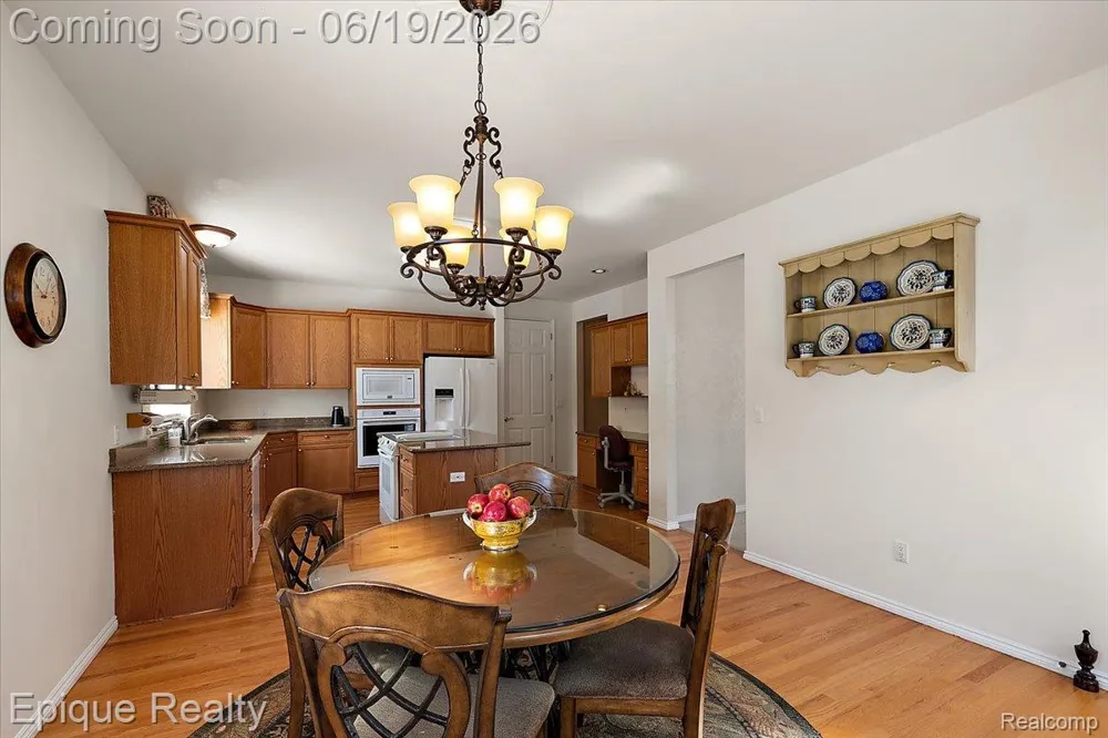 5675 Golf Pointe Drive Clarkston City, MI 48348