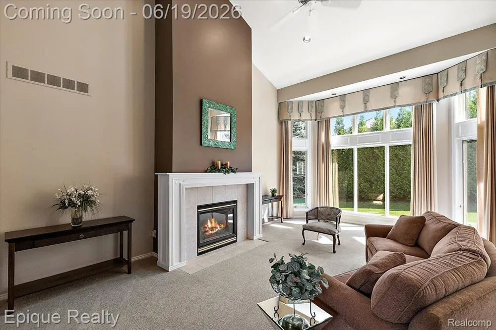5675 Golf Pointe Drive Clarkston City, MI 48348