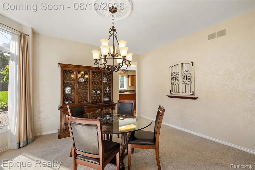 5675 Golf Pointe Drive Clarkston City, MI 48348