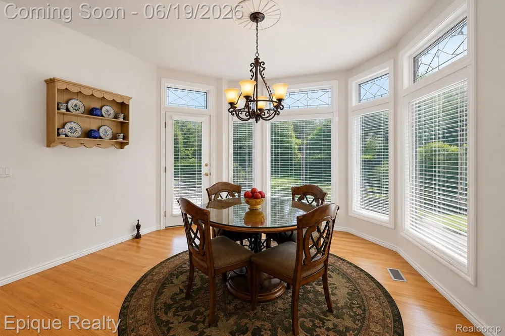 5675 Golf Pointe Drive Clarkston City, MI 48348