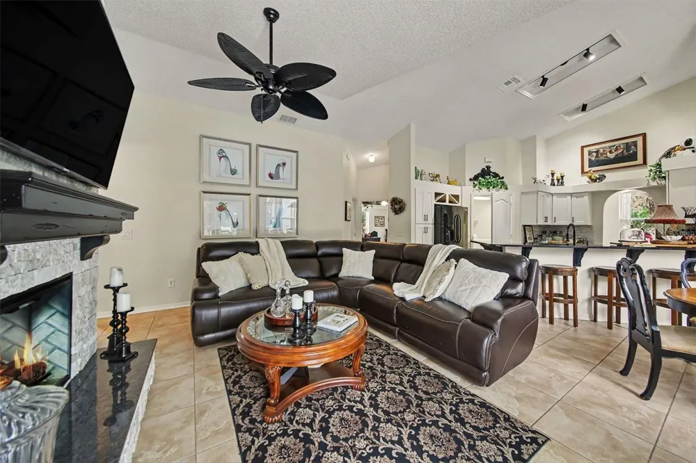 1986 CRYSTAL DOWNS COURT Oviedo, FL 32765