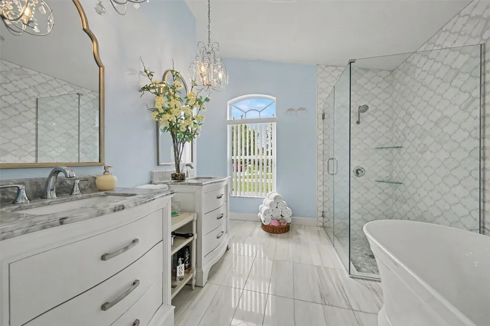 1986 CRYSTAL DOWNS COURT Oviedo, FL 32765
