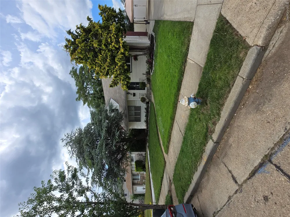 23 Harriman Avenue Hempstead, NY 11550