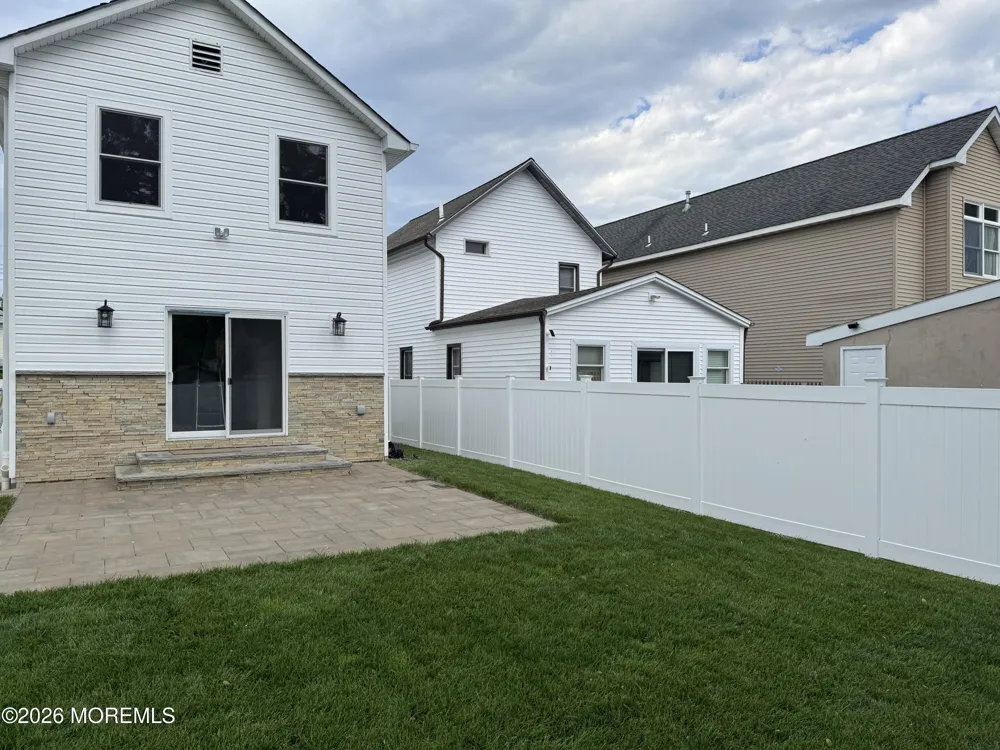 13 Locust Avenue Red Bank, NJ 07701