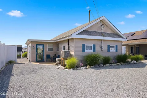 143 Spinnaker Drive