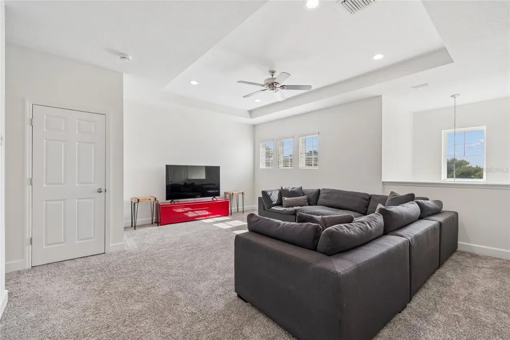 9323 BELLA VITA CIRCLE Land O Lakes, FL 34637