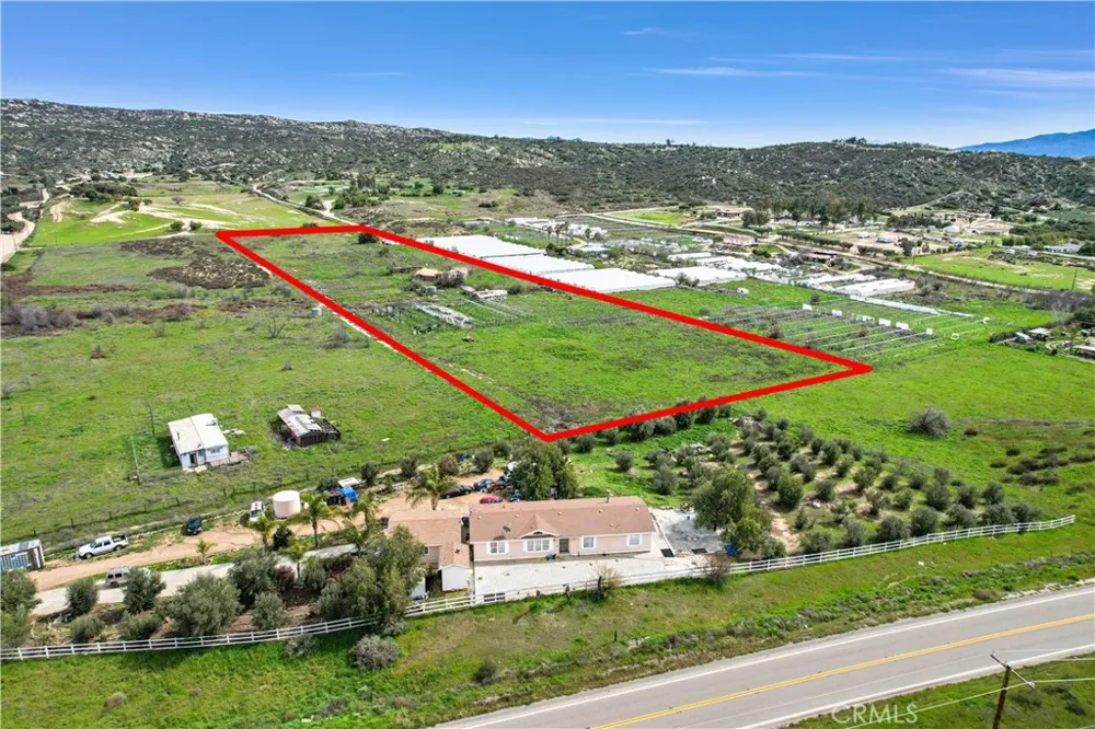 43450 Morgan Hemet, CA 92544