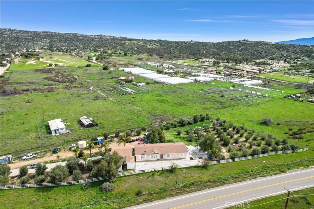43450 Morgan Hemet, CA 92544