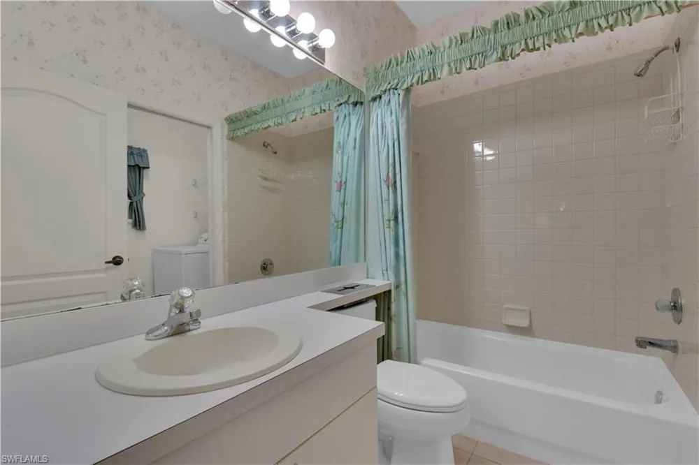 20670 Candlewood Holw Estero, FL 33928