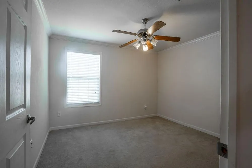 635 8th Street San Leon, TX 77539