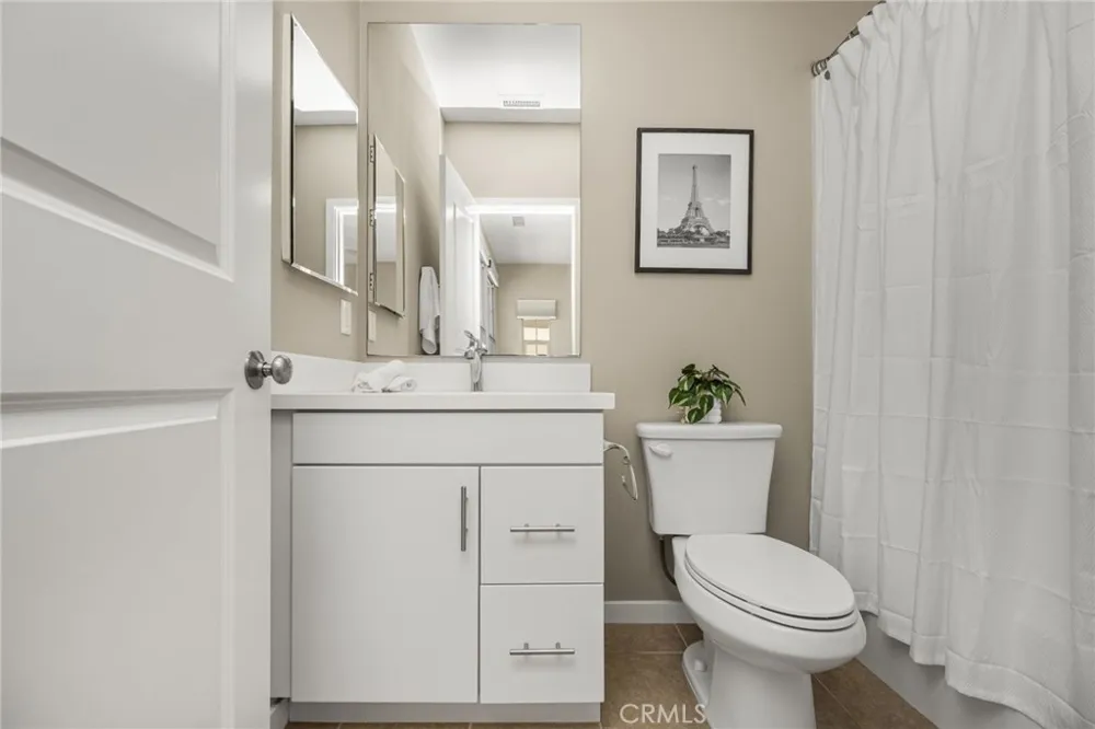 111 Tallowood Irvine, CA 92620