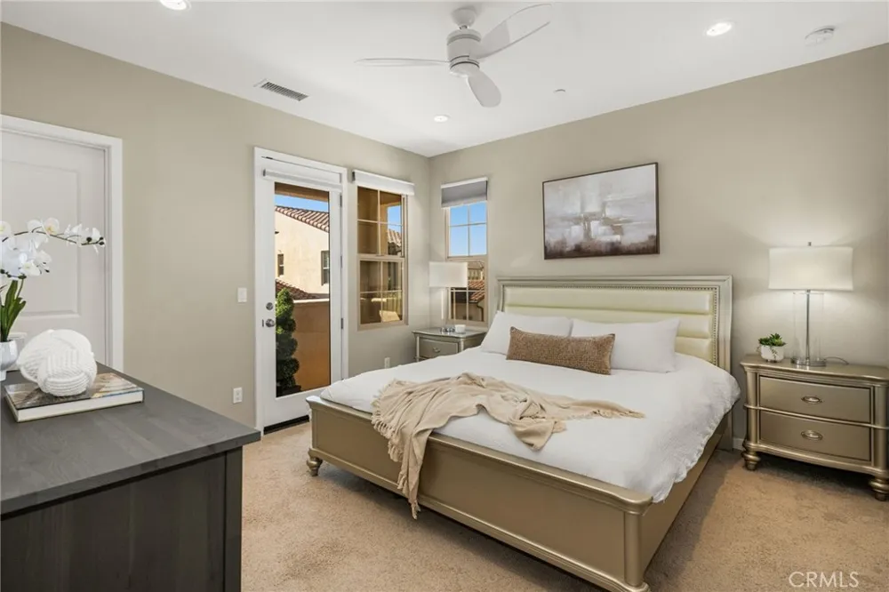 111 Tallowood Irvine, CA 92620