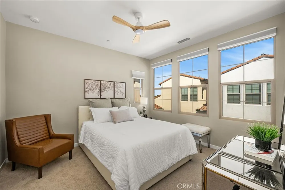 111 Tallowood Irvine, CA 92620