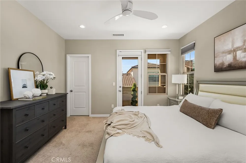 111 Tallowood Irvine, CA 92620
