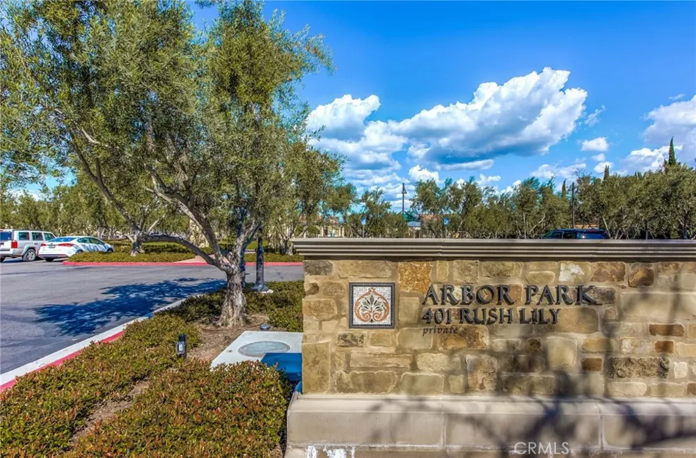 111 Tallowood Irvine, CA 92620