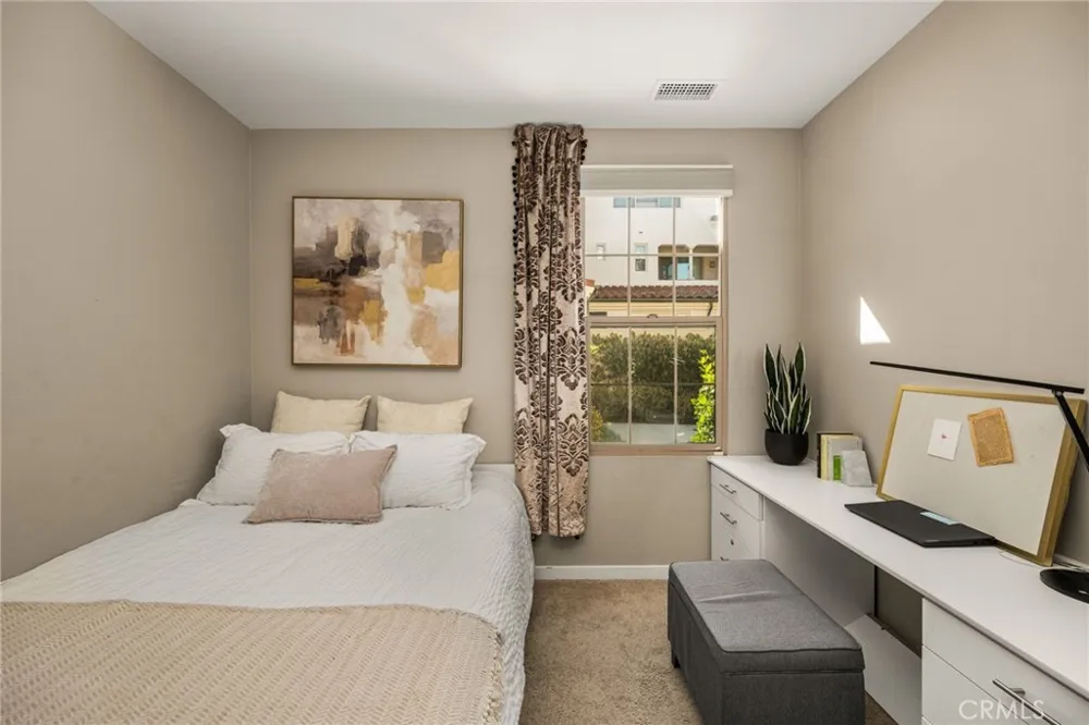 111 Tallowood Irvine, CA 92620