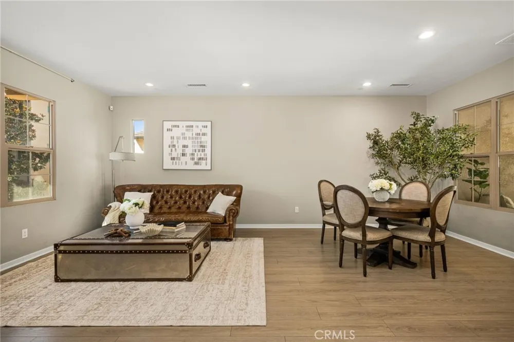 111 Tallowood Irvine, CA 92620