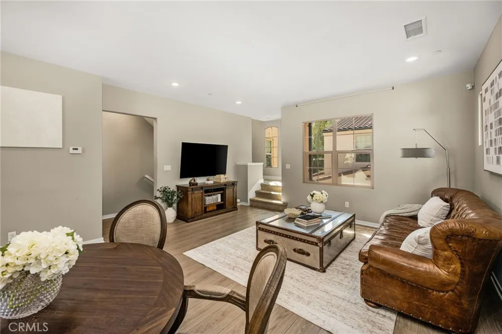 111 Tallowood Irvine, CA 92620