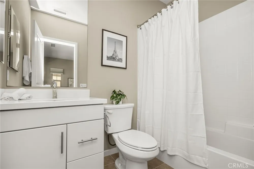 111 Tallowood Irvine, CA 92620