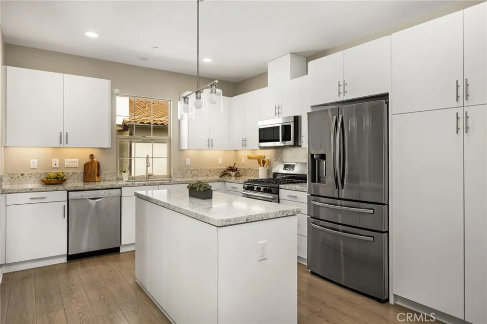 111 Tallowood Irvine, CA 92620