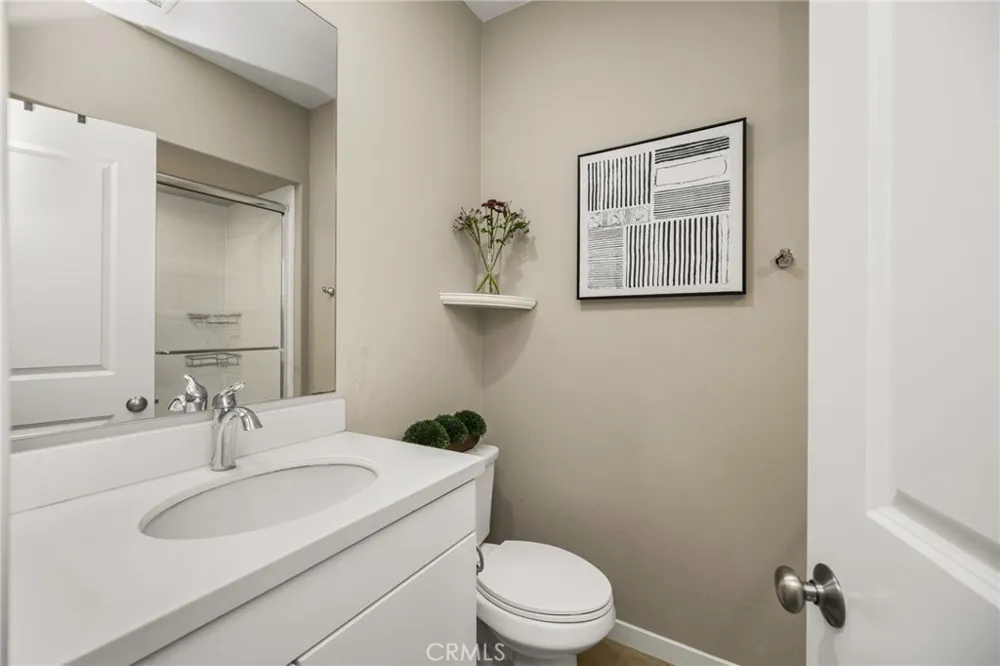 111 Tallowood Irvine, CA 92620