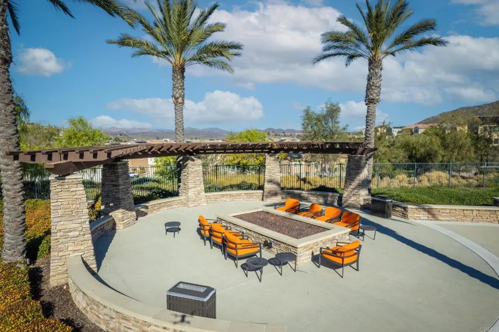 24248 Lilac Lane Lake Elsinore, CA 92532