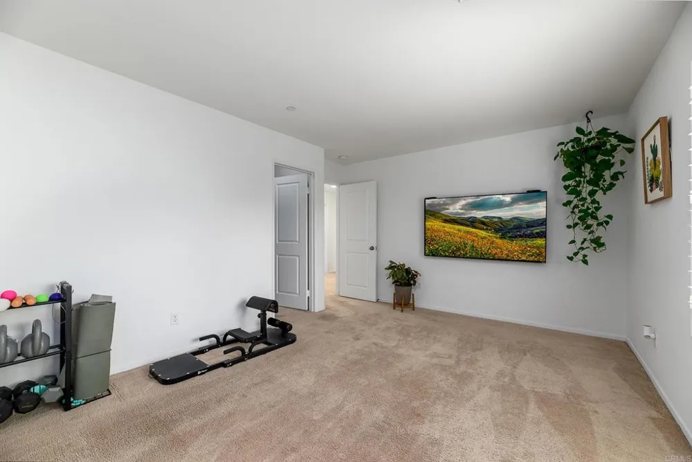 24248 Lilac Lane Lake Elsinore, CA 92532