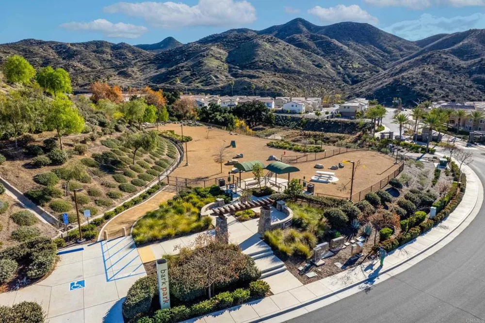 24248 Lilac Lane Lake Elsinore, CA 92532