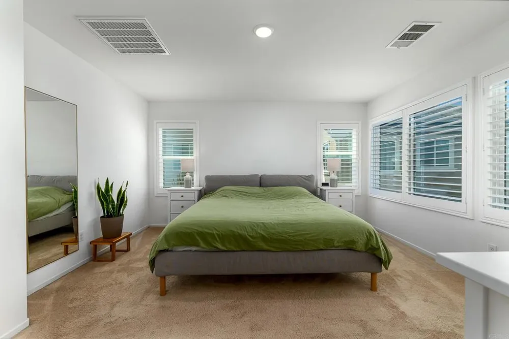 24248 Lilac Lane Lake Elsinore, CA 92532