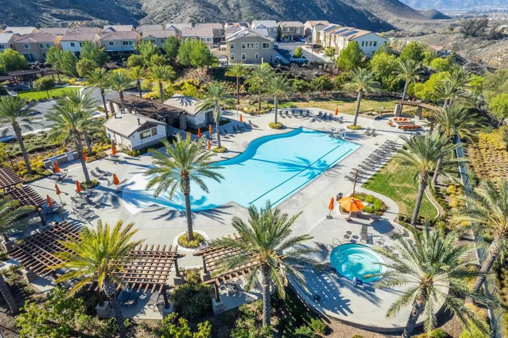 24248 Lilac Lane Lake Elsinore, CA 92532