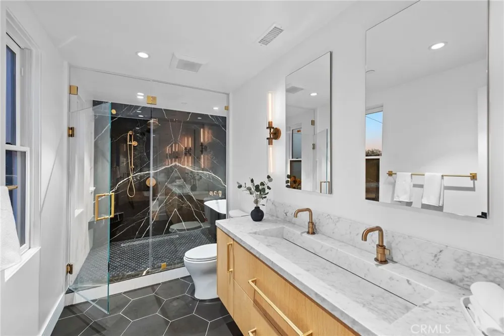 20462 Santa Ana Ave #H Newport Beach, CA 92660