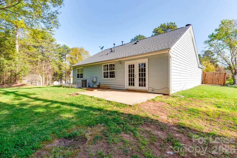 13818 Faversham Court Pineville, NC 28134