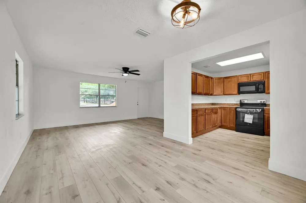 833 NW 34th Street Okeechobee, FL 34972