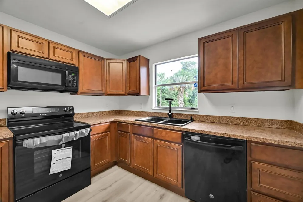 833 NW 34th Street Okeechobee, FL 34972