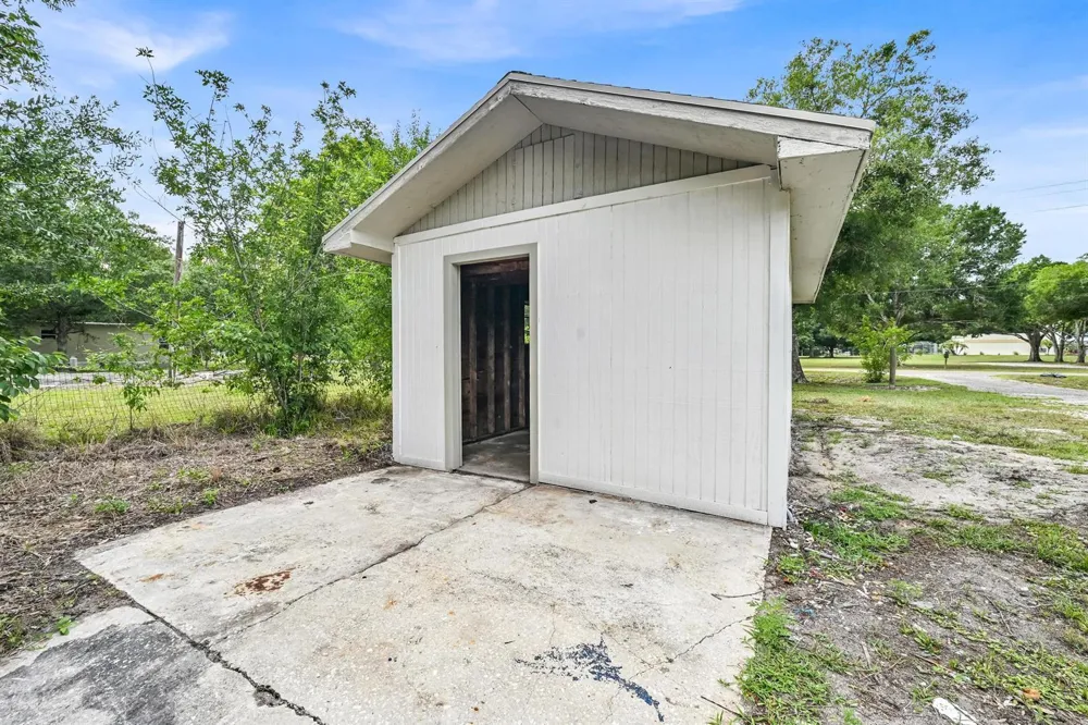833 NW 34th Street Okeechobee, FL 34972