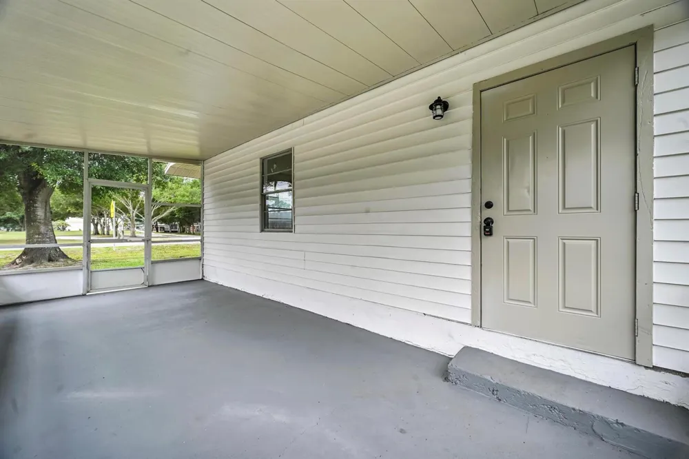833 NW 34th Street Okeechobee, FL 34972