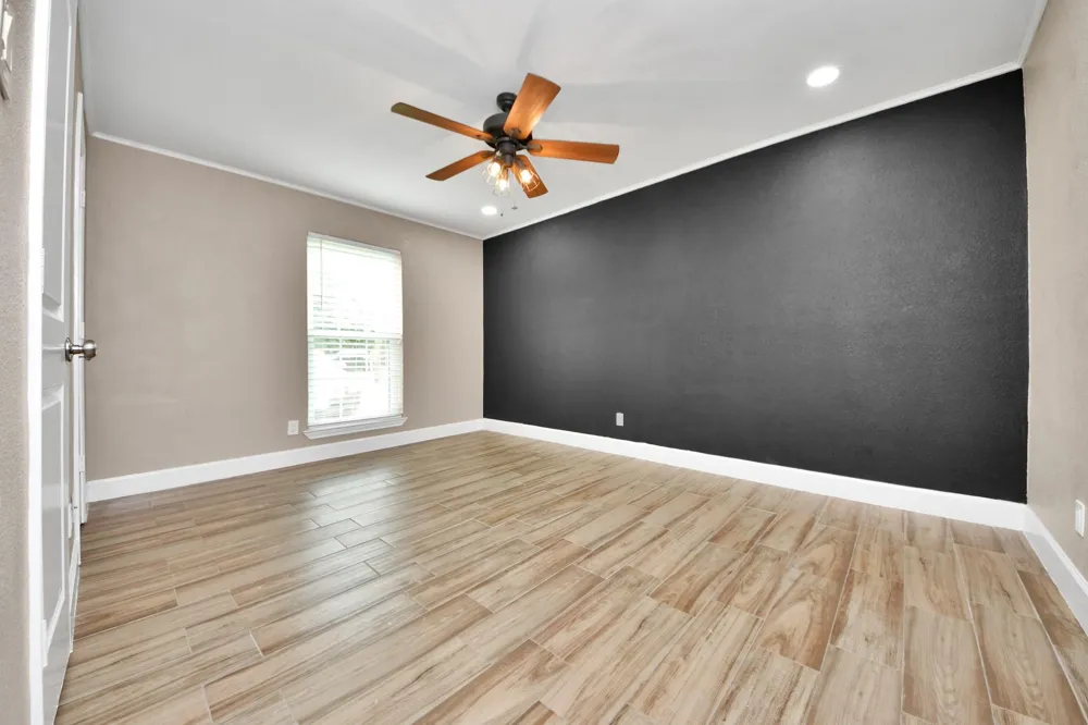 12733 7th Street Santa Fe, TX 77510