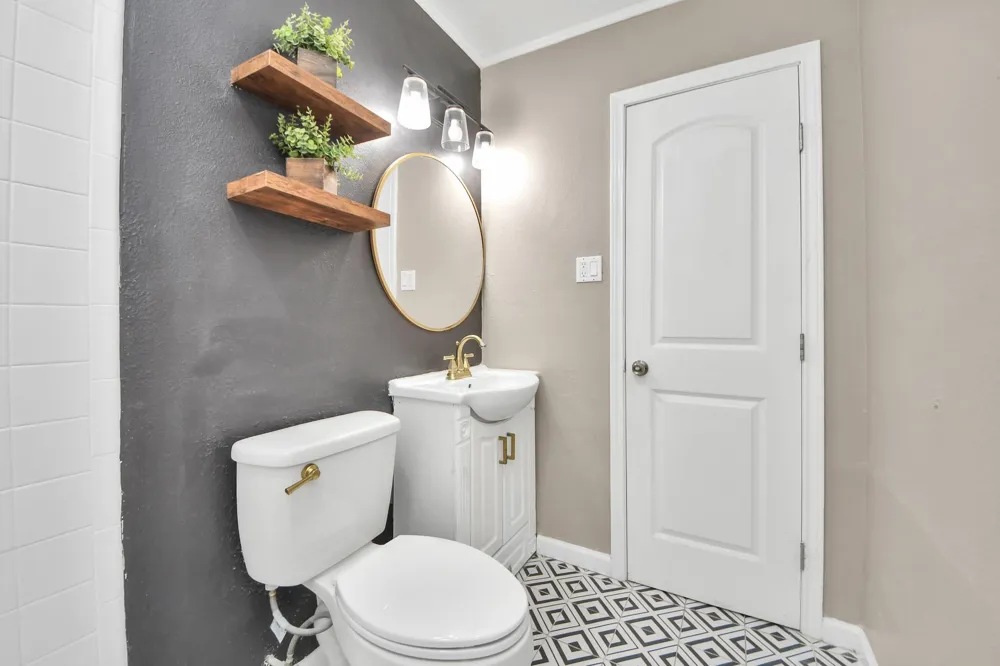 12733 7th Street Santa Fe, TX 77510