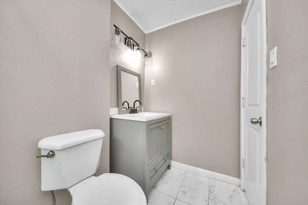 12733 7th Street Santa Fe, TX 77510