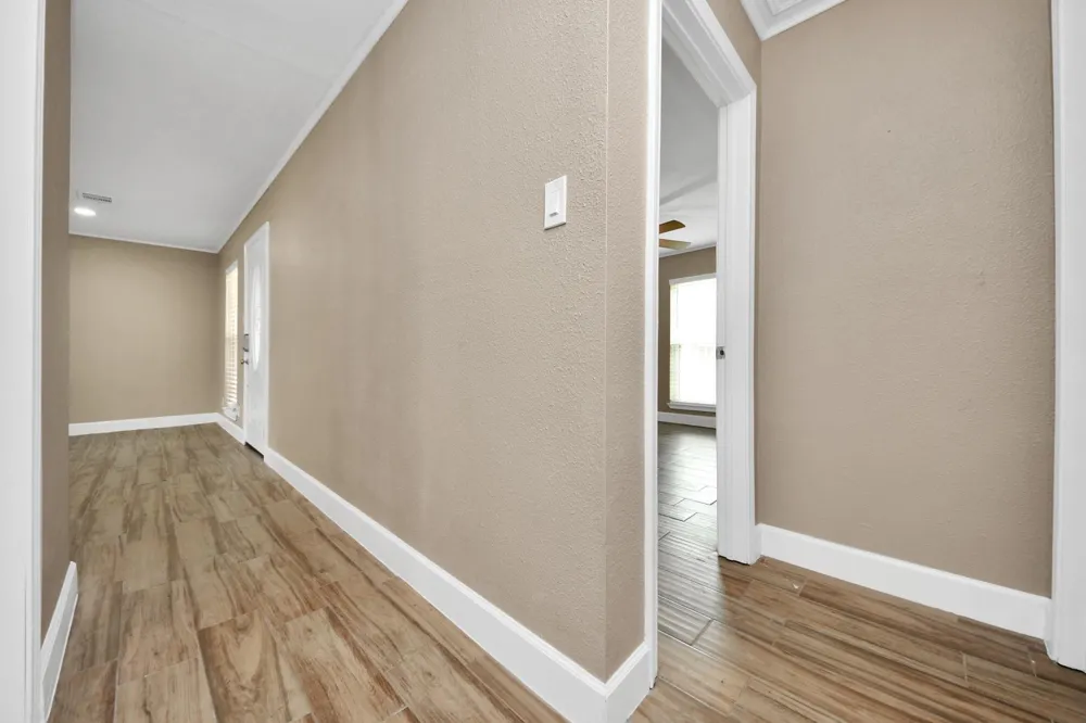 12733 7th Street Santa Fe, TX 77510