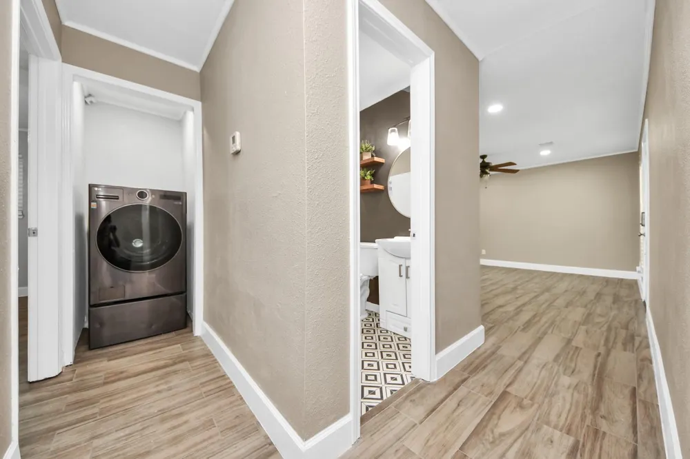 12733 7th Street Santa Fe, TX 77510
