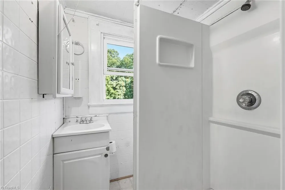 2816 Old Liberty Road Randleman, NC 27317